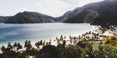 Shipping Gifts to Trinidad from Canada for Christmas