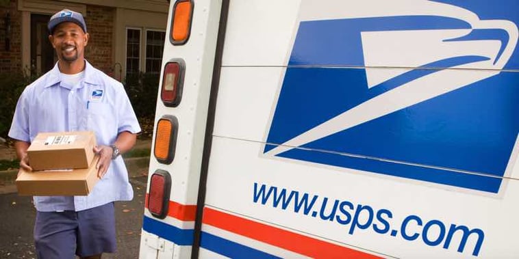 USA-mail-USPS-carrier