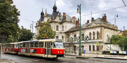 Worldwide Shipping to Czech Republic from Canada
