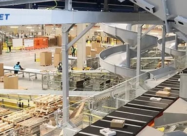 jet-packages-conveyer-sorting-parcels