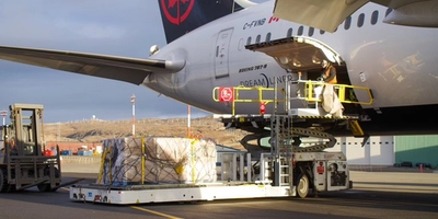 air freight being loaded to UK