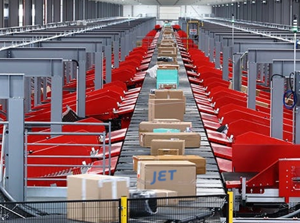 jet-dpd-packages-conveyer-sorting-parcels